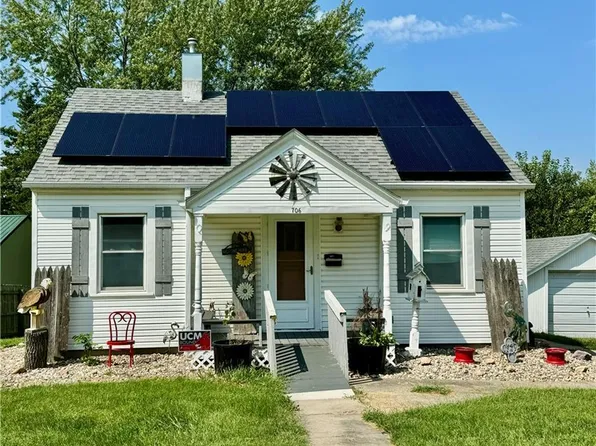 706 S Mulberry St, Maryville, MO 64468