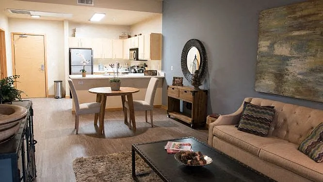 Fremont Mews — Photo 3