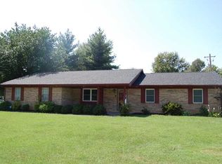 10500 Bunker Hill Ct, Newburgh, IN 47630