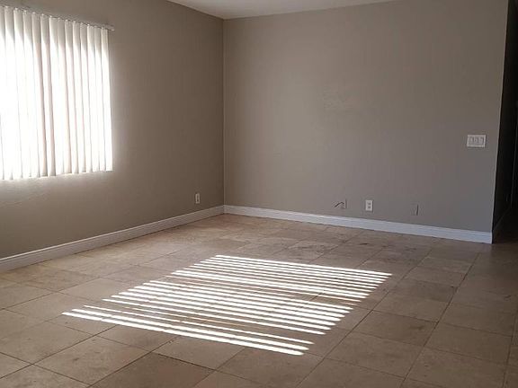 3rd image of 2068 Porter St
