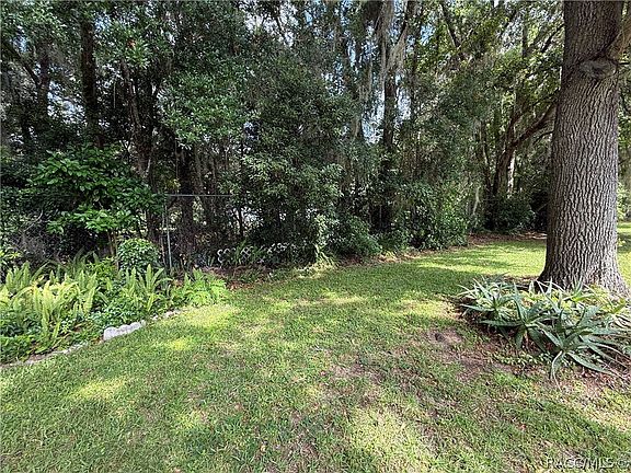 2nd image of 517 Whispering Pines Blvd