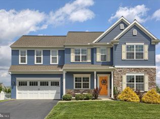 108 Vista Dr, Hummelstown, PA 17036