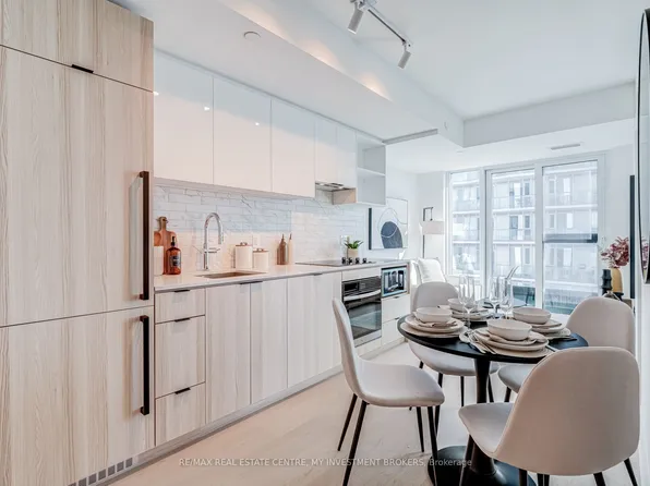 252 Church St #4509, Toronto, ON M5B 0E6