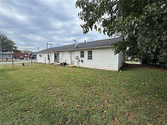 3rd image of 201 E Harden St