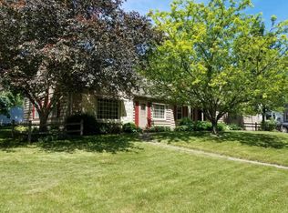 5917 Cornflower Ln, Greendale, WI 53129
