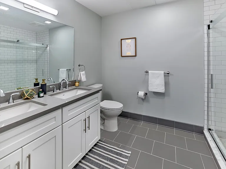 2930 Rockaway Ave — Photo 6