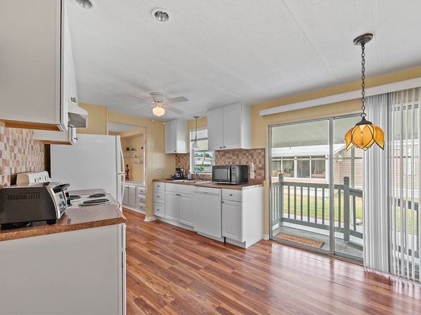 148 NE Sharyon Ln, Jensen Beach, FL 34957