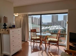 1750 Kalakaua Ave #17F, Honolulu, HI 96826