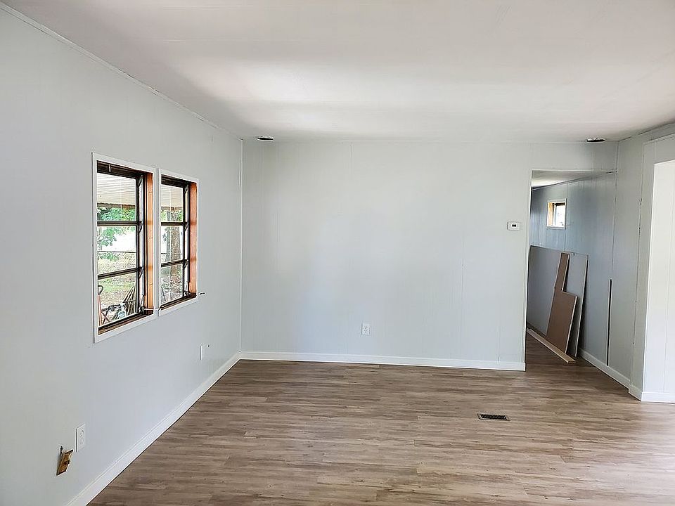 1st image of 10427 Arapaho Ln