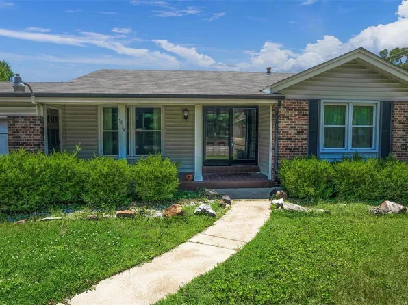 7234 S Rock Hill Rd, Saint Louis, MO 63123