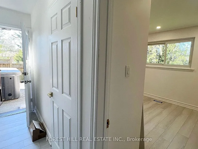 18 Boulding Dr #LOWER — Photo 3