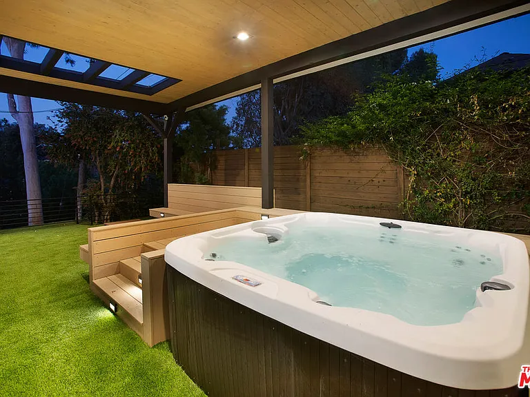 5102 Escobedo Dr — Photo 26