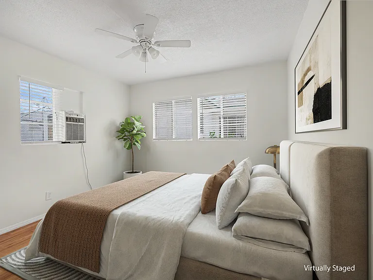 1037 N Curson Ave #4 — Photo 28