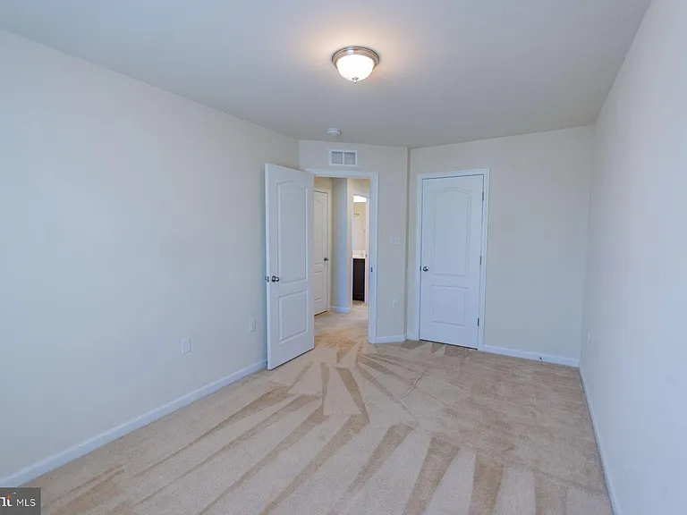 132 Oflannery Ct — Photo 36