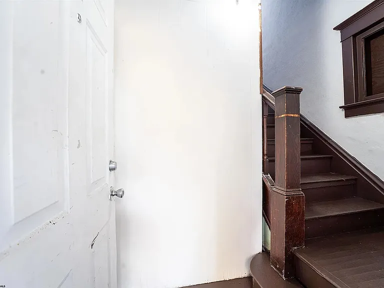 746 Willey St #A — Photo 4