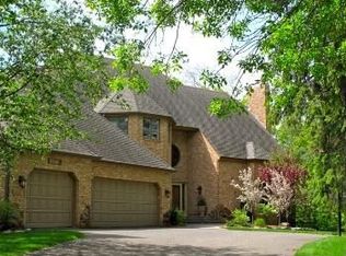 15101 Linner Rdg, Wayzata, MN 55391