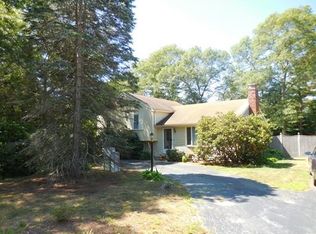 10 Charlotte Dr, Plymouth, MA 02360