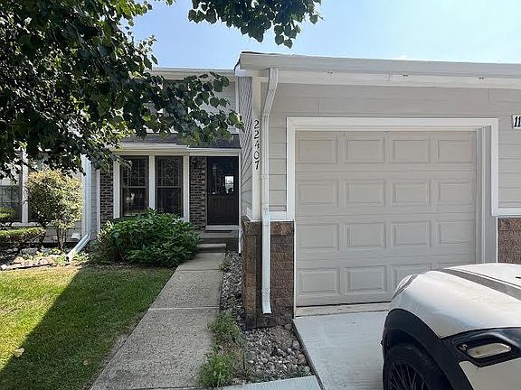 3rd image of 22407 Cranbrooke Dr #115