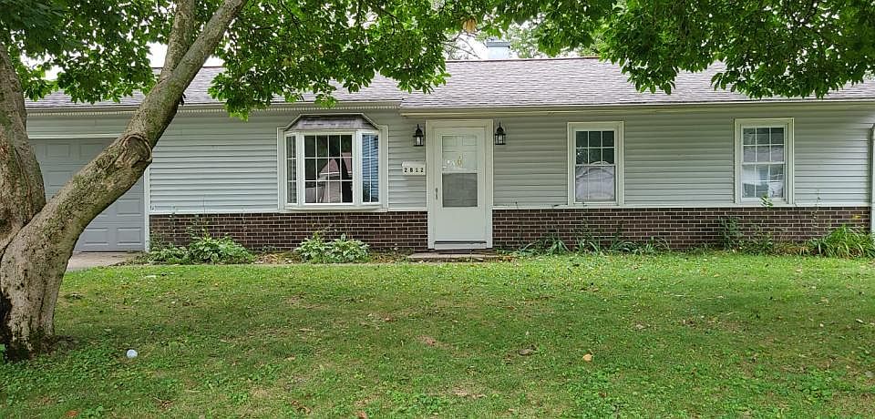 1st image of 2812 Coral Dr