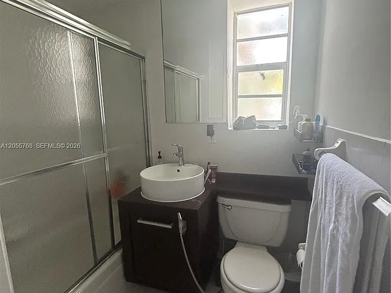 345 Collins Ave #4 — Photo 8