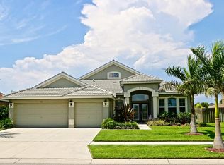 152 Star Shell Dr, Apollo Beach, FL 33572