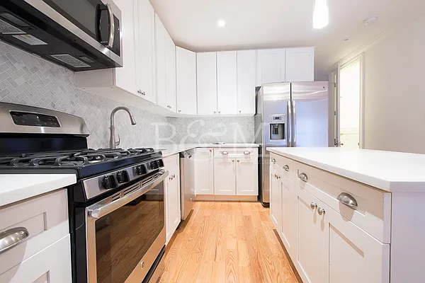 Rented by Brick&Mortar | media 37