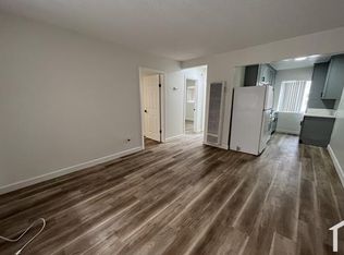 831 W 43rd St, Los Angeles, CA 90037