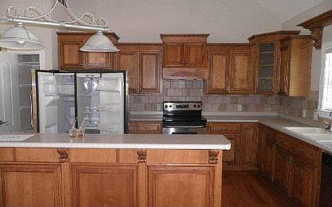 2nd image of 351 Sinclair Rd