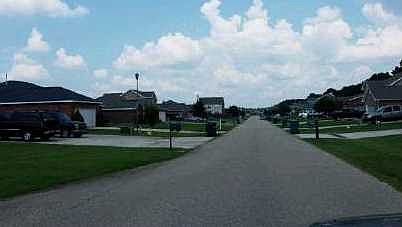 2nd image of 560 Huseman Ln