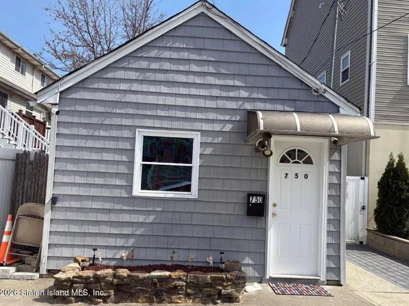 750 Patterson Ave, Staten Island, NY 10306