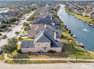17802 Avalon Point Ct, Cypress, TX 77429