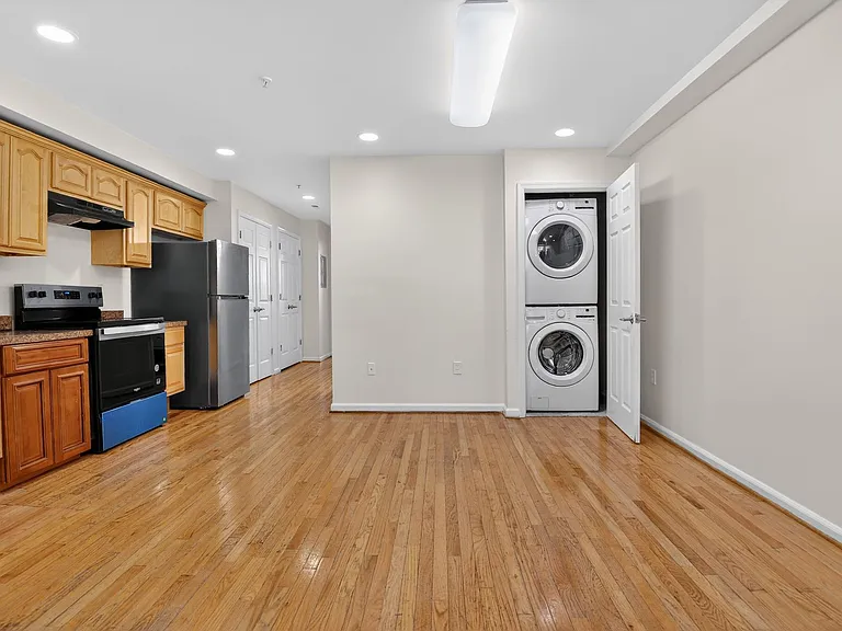 1273 Meigs Pl NE — Photo 18