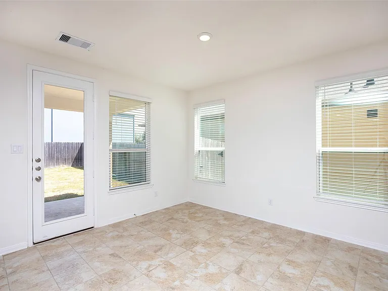 6021 Diamond Sky Ln — Photo 10