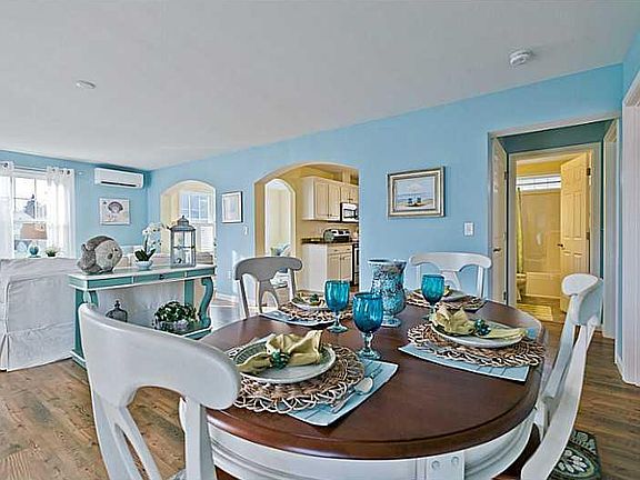 4th image of 180 Saco Avenue #51