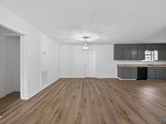 5th image of 1107 Nelson Rd