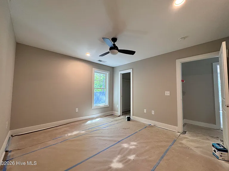 662 Wren Ln — Photo 11