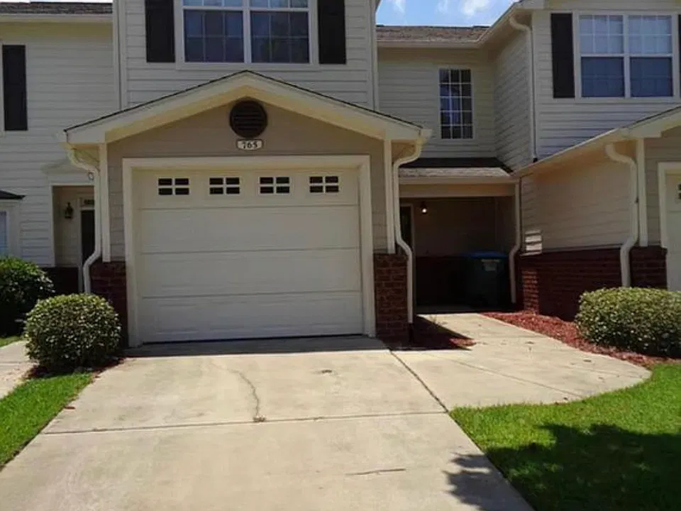 765 Majestic Dr