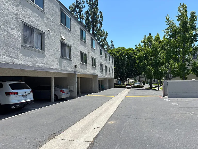 1819 Brea Blvd — Photo 18