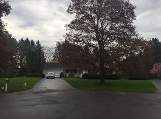 91 Skyview Ln, Rochester, NY 14625