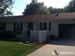 W194N16012 Hickory Ln, Jackson, WI 53037