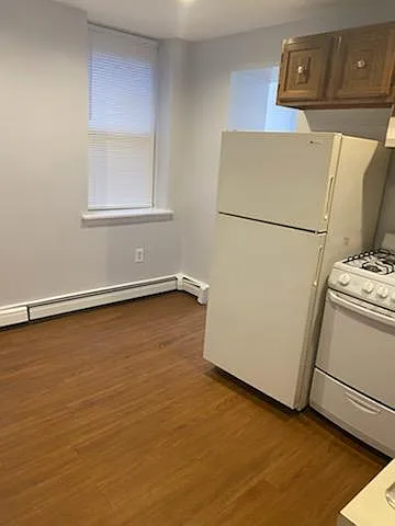 46 Charter St #2 — Photo 3