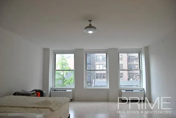 Sold by Prime NYC | media 2