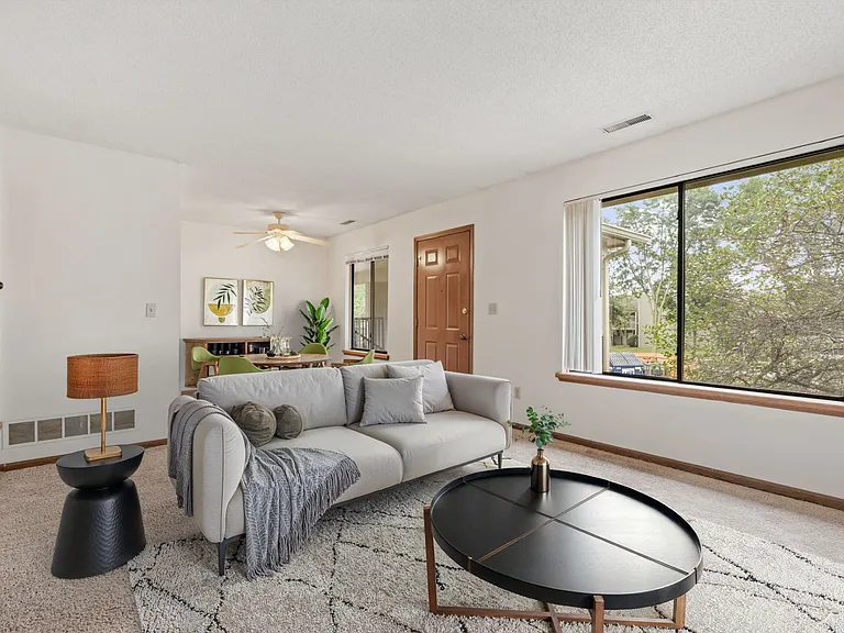 Zumbro - 2 Bed / 1 Bath - 920 Sq.Ft.