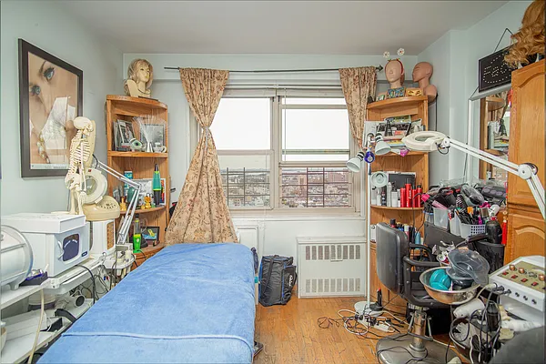 Sold by Azbel Real Estate, Inc. | media 27