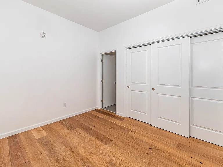 2706 School St #7 — Photo 10
