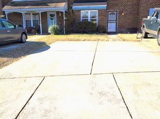 305 Seeman Ct, Virginia Beach, VA 23452