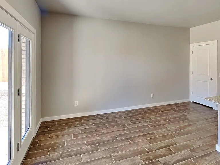 16409 April Dr — Photo 11