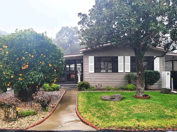 8975 Lawrence Welk Dr Space 50, Escondido, CA 92026