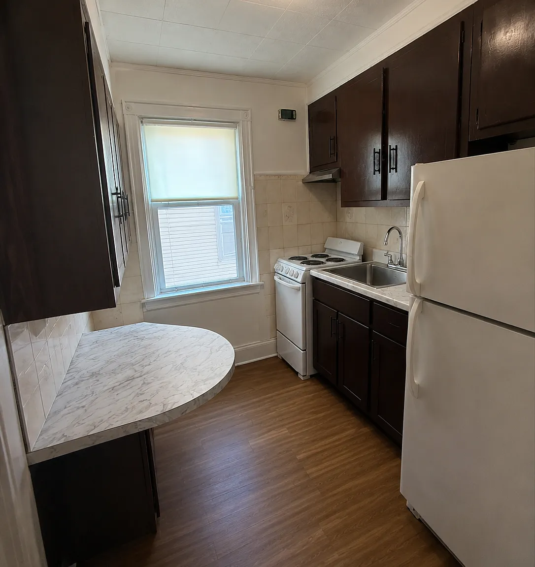 Studio, $1,700 — Photo 1