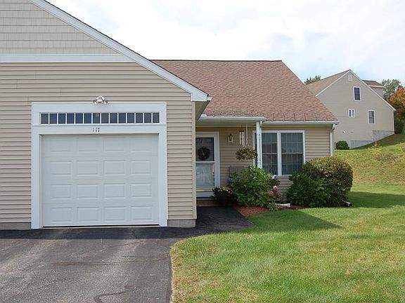 2nd image of 117 Hillside Village Dr